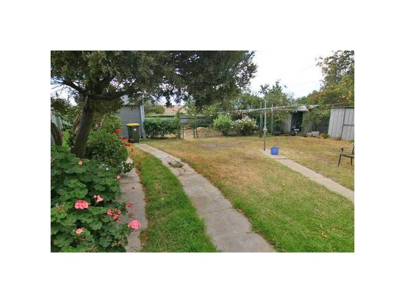 19 Marx Crescent, Ararat VIC 3377