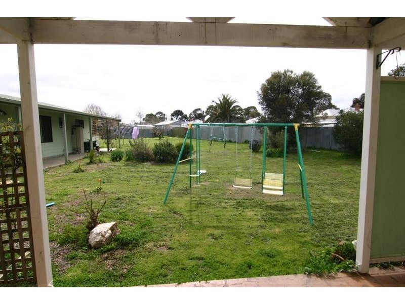 21 Best Street, Ararat VIC 3377