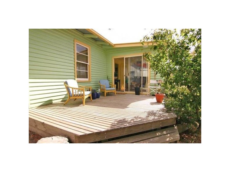 1 Churchill Avenue, Ararat VIC 3377