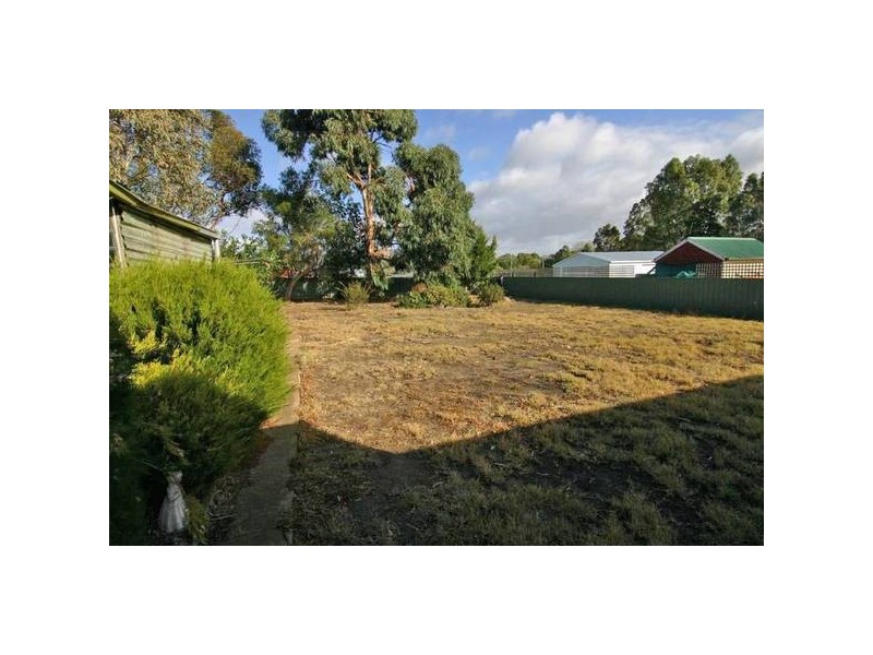 99 George Road, Ararat VIC 3377