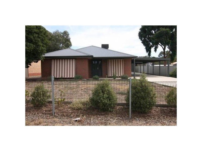 6 Hucker Street, Ararat VIC 3377
