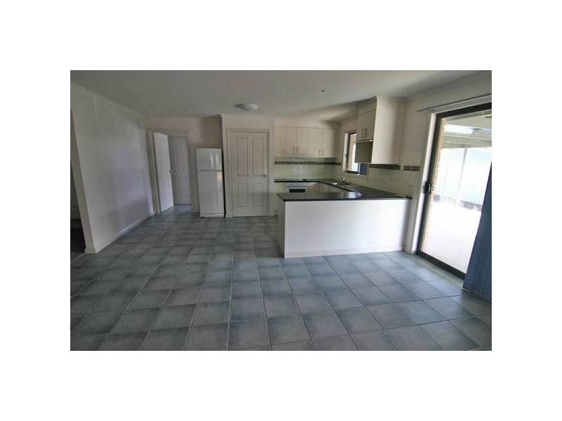 6 Hucker Street, Ararat VIC 3377