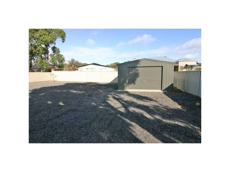 6 Hucker Street, Ararat VIC 3377