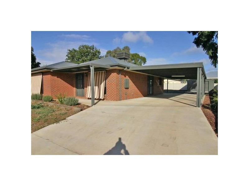 6 Hucker Street, Ararat VIC 3377