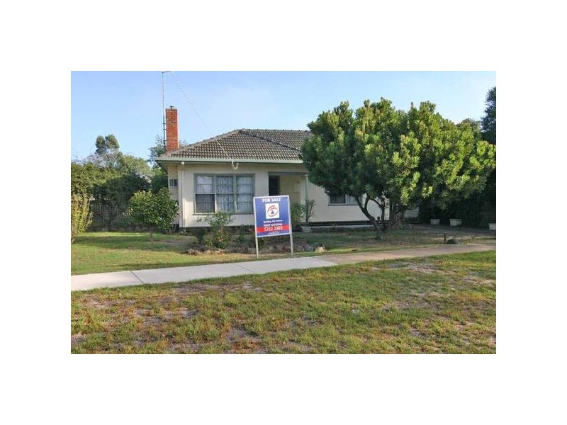 32 Port Fairy Road, Ararat VIC 3377