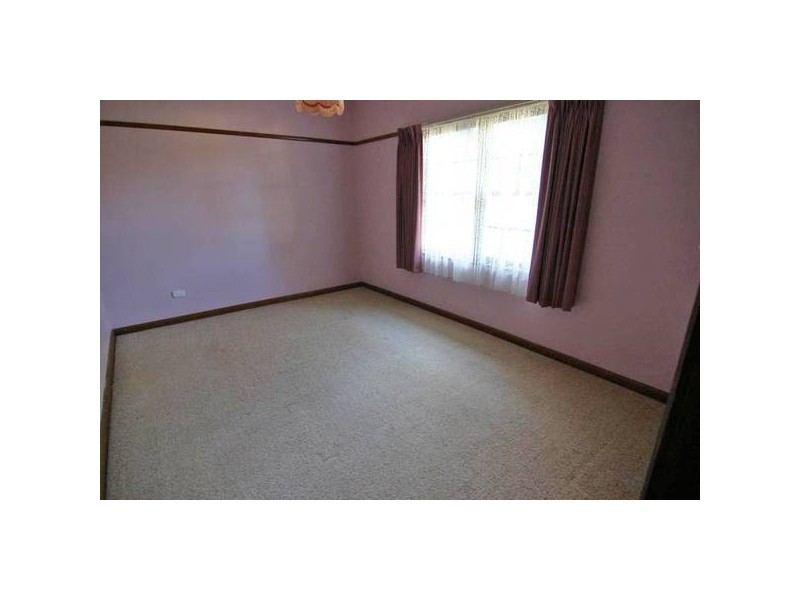 32 Port Fairy Road, Ararat VIC 3377