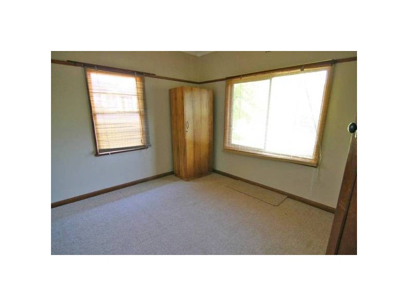 32 Port Fairy Road, Ararat VIC 3377