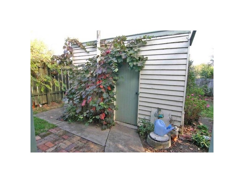 32 Port Fairy Road, Ararat VIC 3377