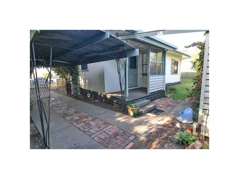 32 Port Fairy Road, Ararat VIC 3377