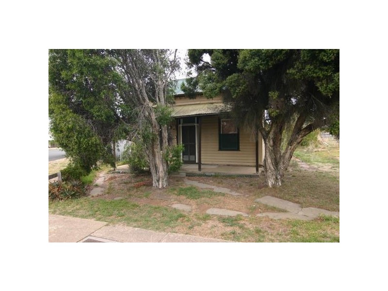 6 Campbell Street, Ararat VIC 3377