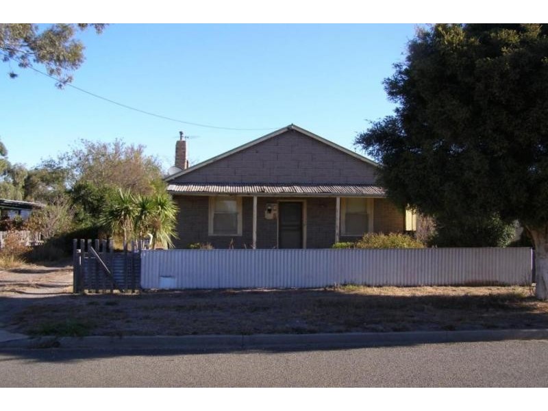 24 Tatyoon Road, Ararat VIC 3377