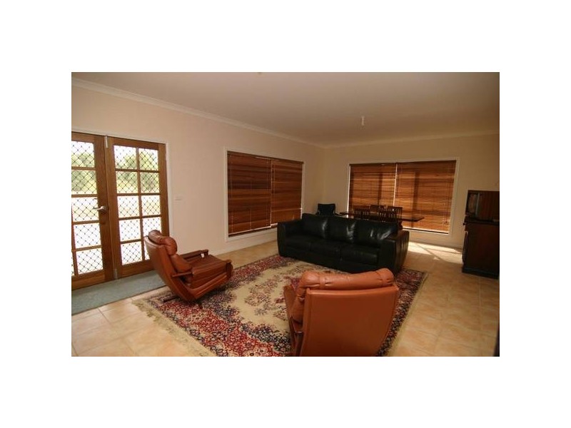 1 Mannequin Road, Moyston VIC 3377