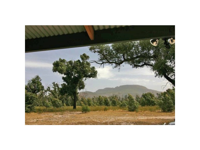 1 Mannequin Road, Moyston VIC 3377