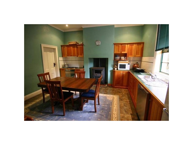 26 Barkly Street West, Ararat VIC 3377