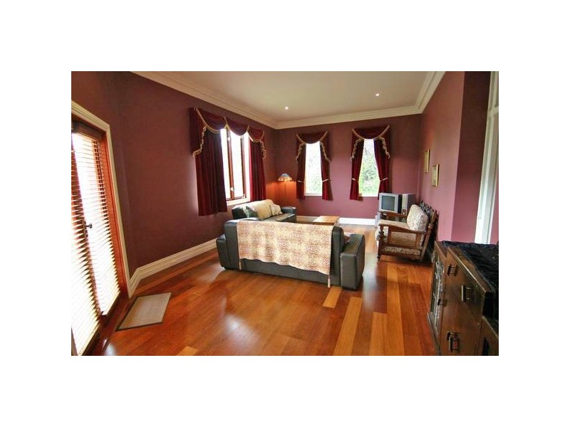 26 Barkly Street West, Ararat VIC 3377