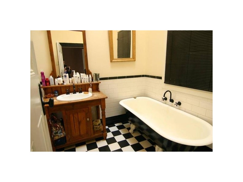 26 Barkly Street West, Ararat VIC 3377