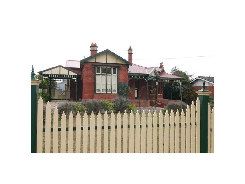 26 Barkly Street West, Ararat VIC 3377