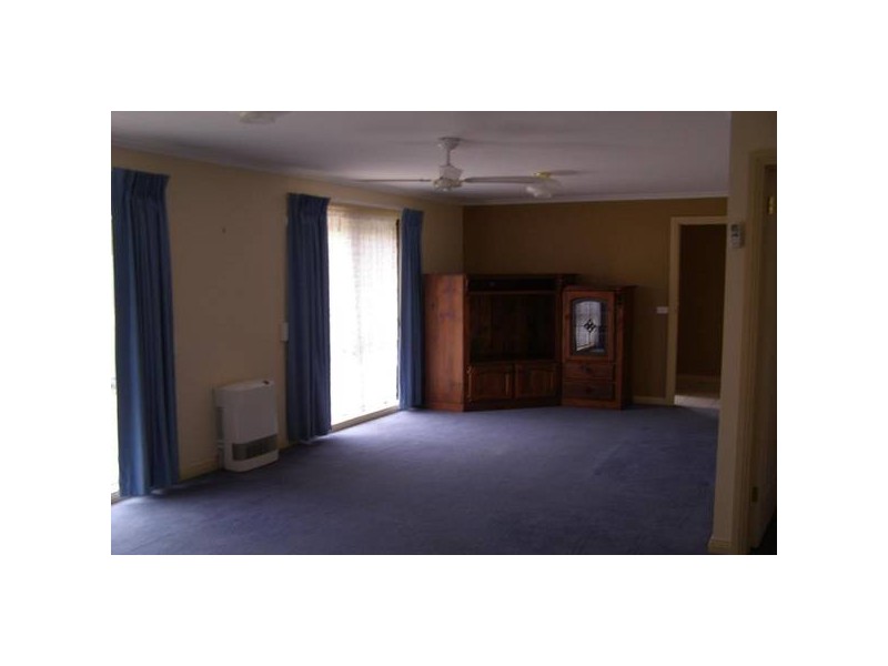 7 Gossip Avenue, Ararat VIC 3377