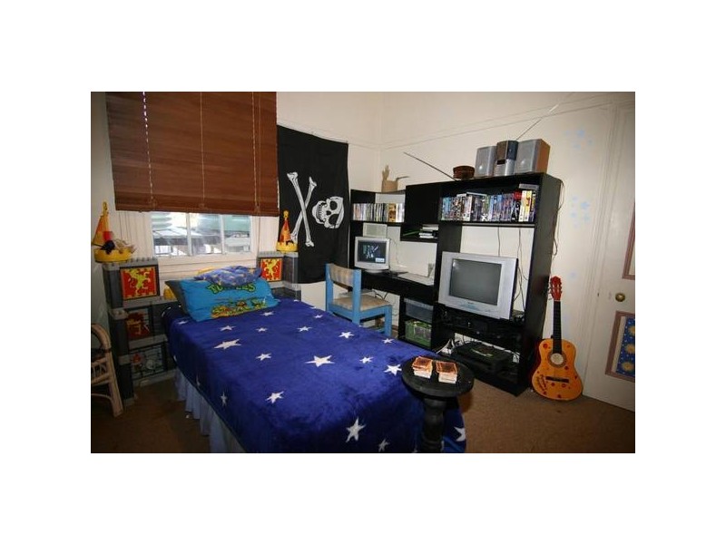 18 School Road, Westmere VIC 3351