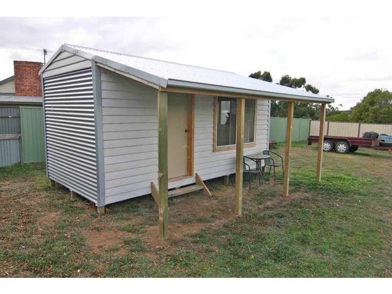 4 Campbell Street, Streatham VIC 3351