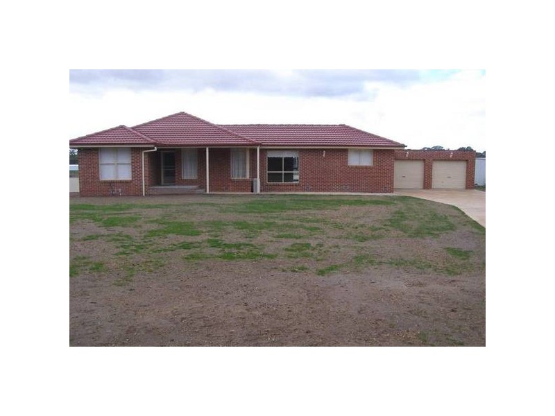 12 Hadland Street, Ararat VIC 3377