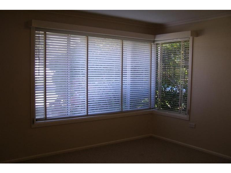 16 Henderson Street, Ararat VIC 3377