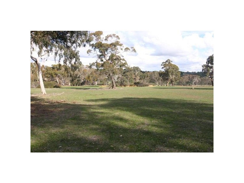 Adelaide Hills Road, Moyston VIC 3377