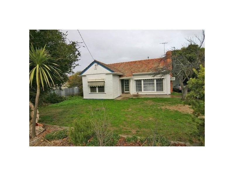 52 Moore Street, Ararat VIC 3377