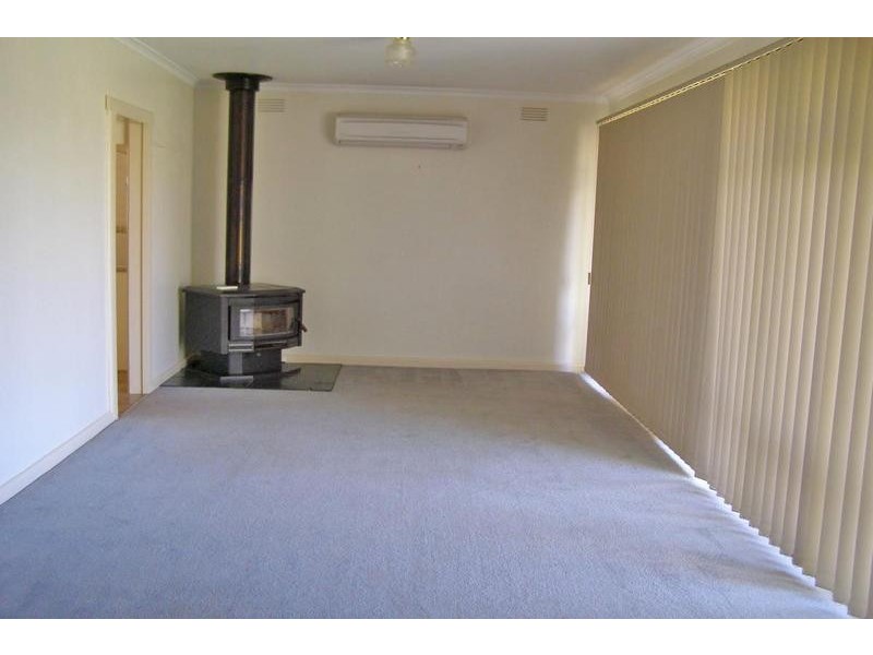 32 Barkly Street West, Ararat VIC 3377