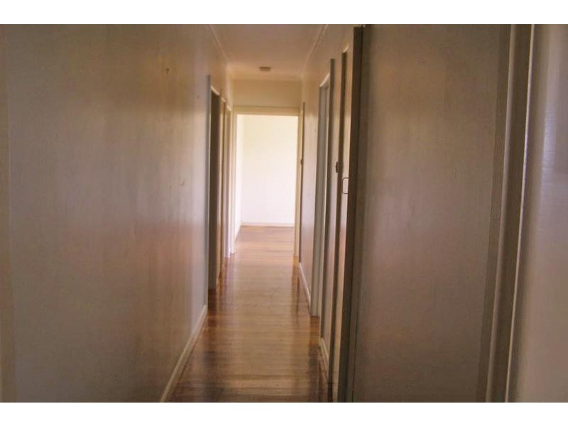 32 Barkly Street West, Ararat VIC 3377