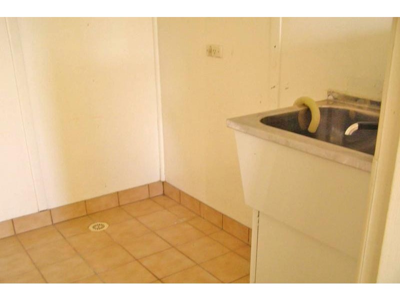 32 Barkly Street West, Ararat VIC 3377