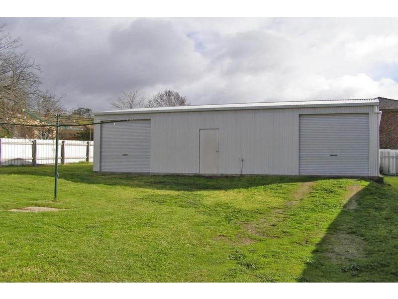 32 Barkly Street West, Ararat VIC 3377