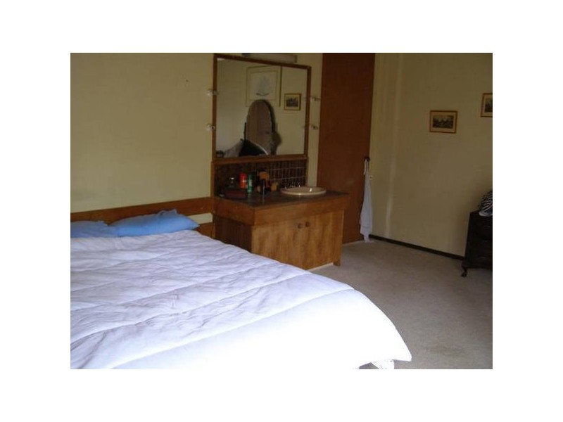 158 Byron Road, Cathcart VIC 3377