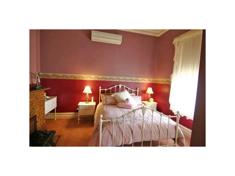 38 McLellan Street, Ararat VIC 3377