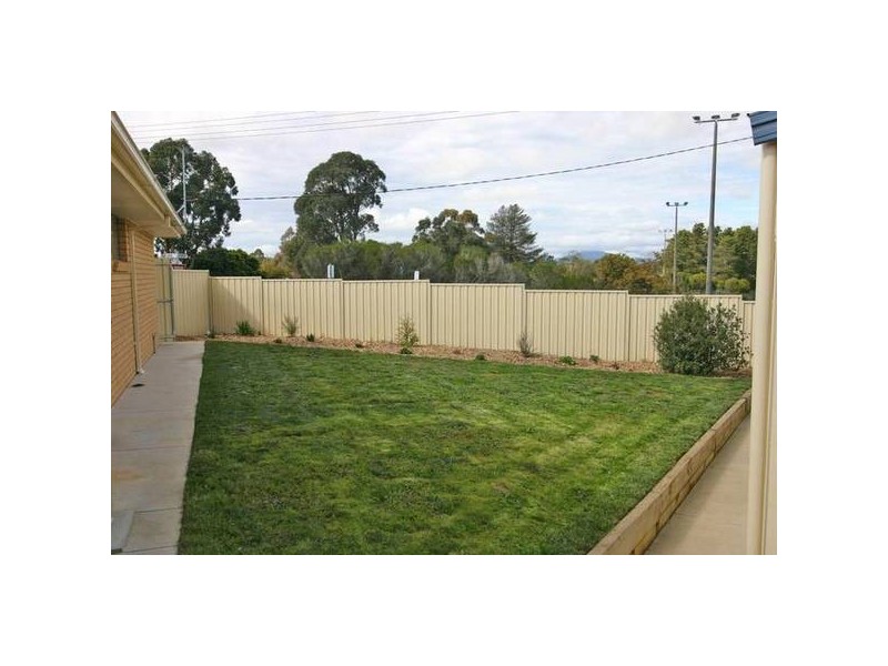 7 Gossip Avenue, Ararat VIC 3377