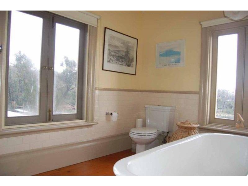 62 Rowe Road, Pomonal VIC 3381