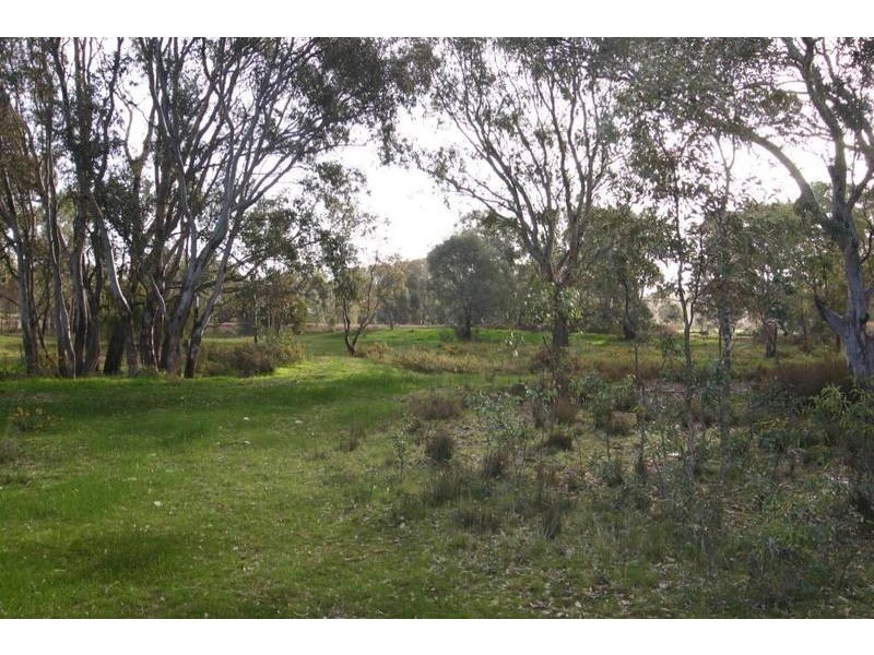 14 Packard Drive, Ararat VIC 3377