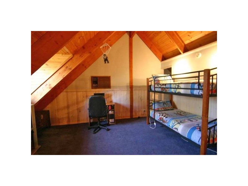 4 Kneale Street, Ararat VIC 3377