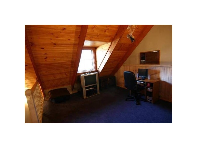 4 Kneale Street, Ararat VIC 3377