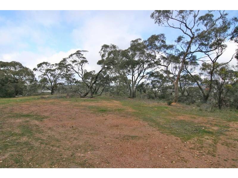 8 Hargreaves Street, Ararat VIC 3377