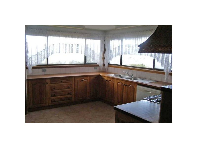 21 George Road, Ararat VIC 3377