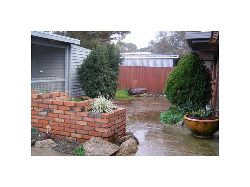 21 George Road, Ararat VIC 3377