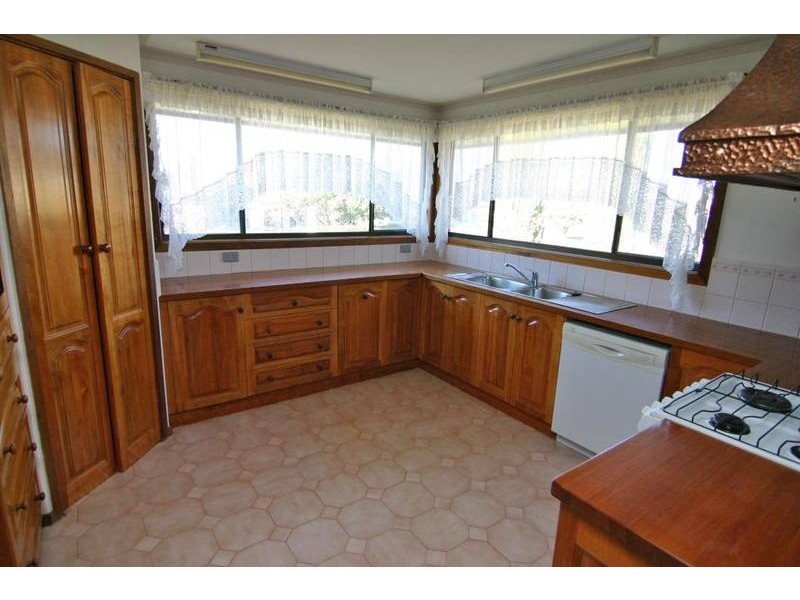 21 George Road, Ararat VIC 3377