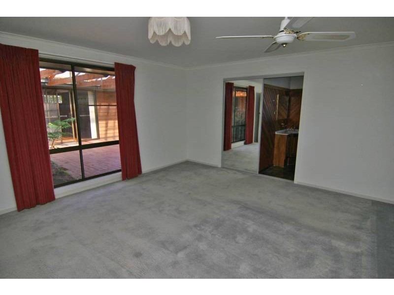 21 George Road, Ararat VIC 3377