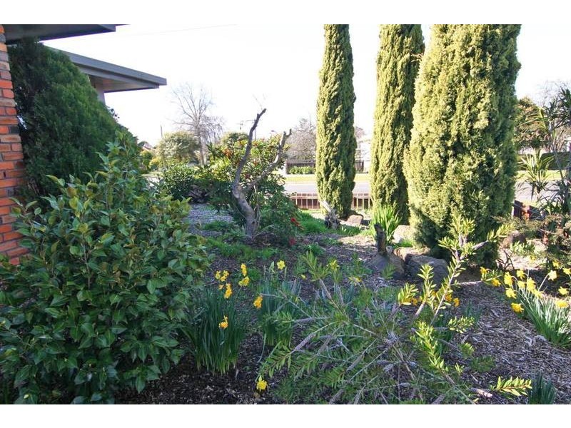 21 George Road, Ararat VIC 3377