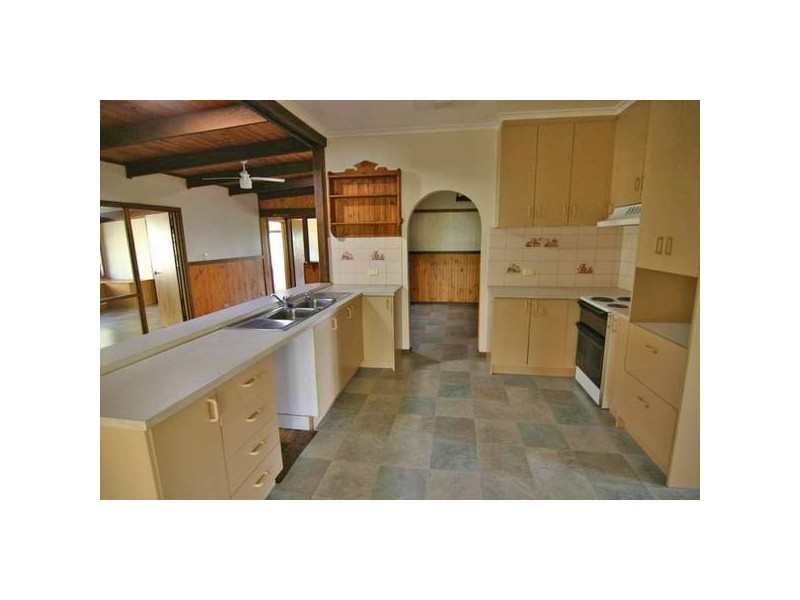 50 Presbyterian Church Road, Moyston VIC 3377