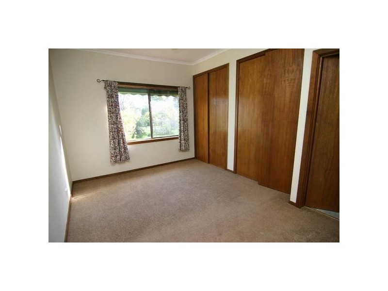 50 Presbyterian Church Road, Moyston VIC 3377