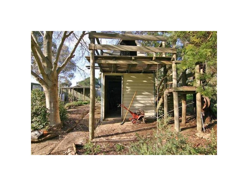 50 Presbyterian Church Road, Moyston VIC 3377