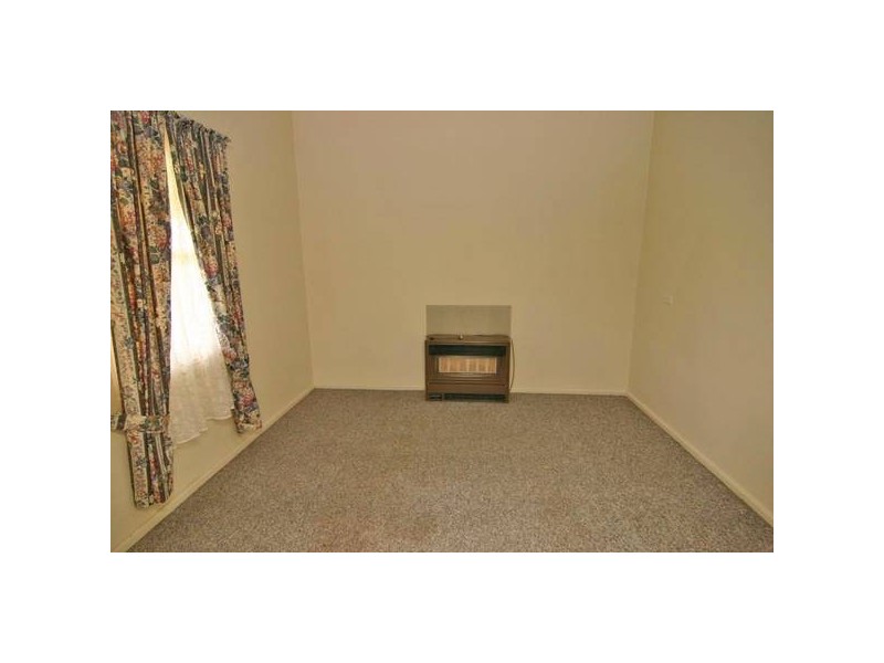 54 McLellan Street, Ararat VIC 3377