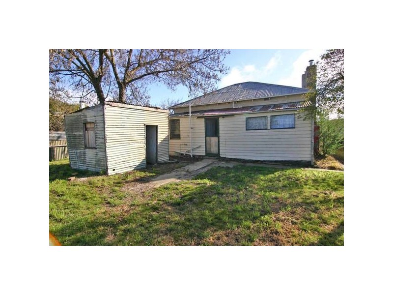 54 McLellan Street, Ararat VIC 3377